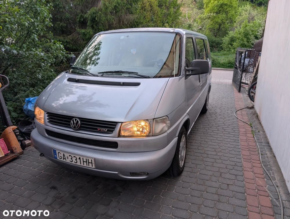 Volkswagen Caravelle GL - 1