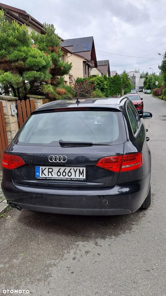 Audi A4 Avant - 10