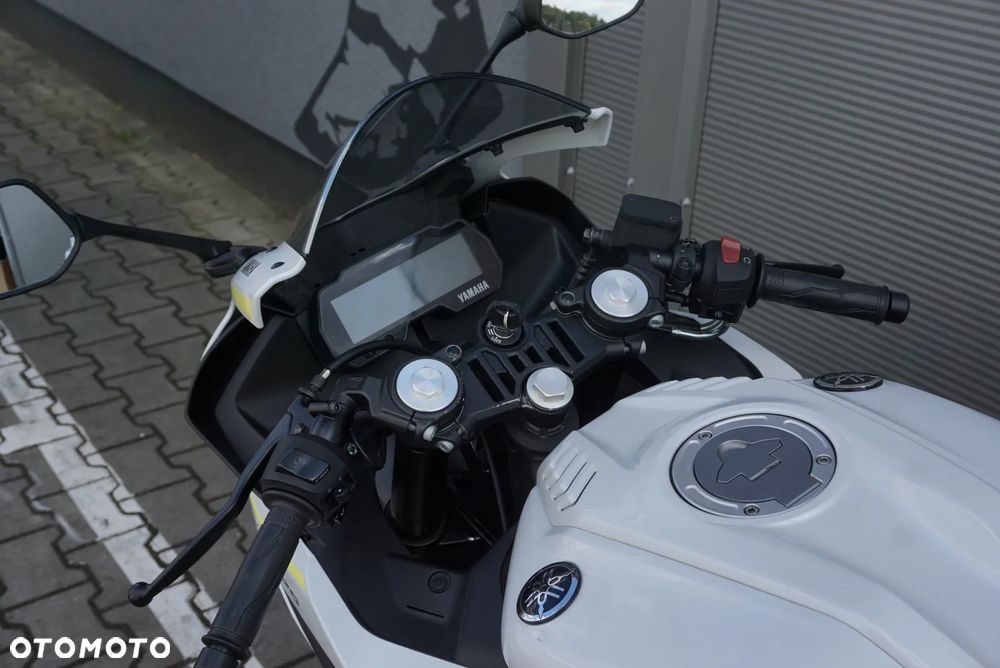 Yamaha YZF - 14