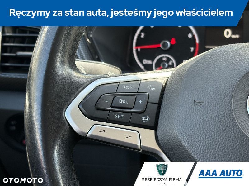 Volkswagen T-Cross - 17