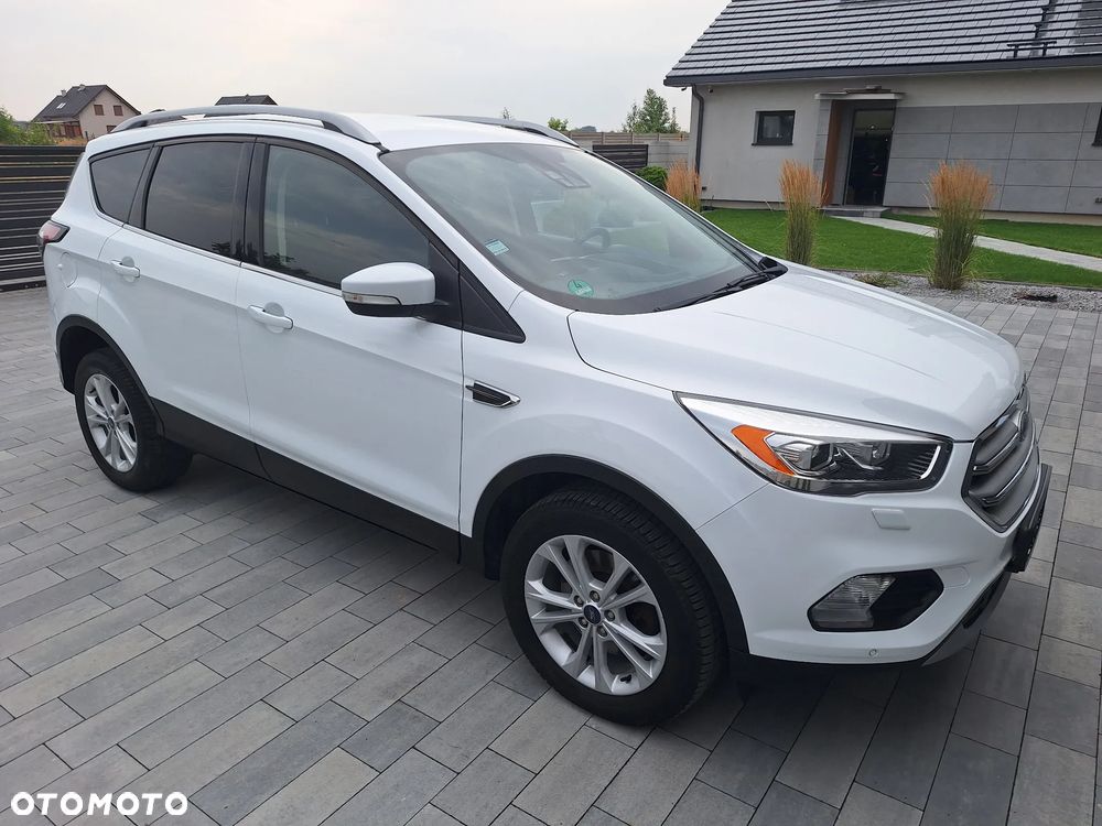 Ford Kuga 2.0 TDCi 4x4 Business Edition - 4
