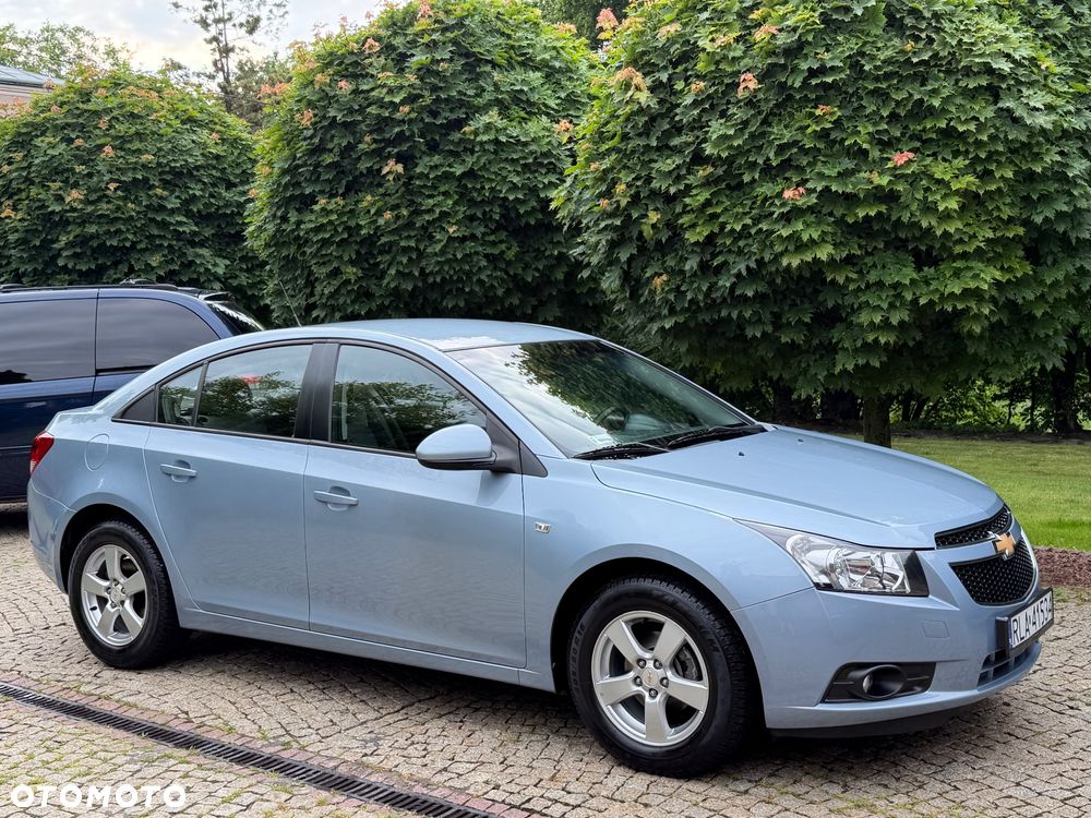 Chevrolet Cruze 1.6 - 7
