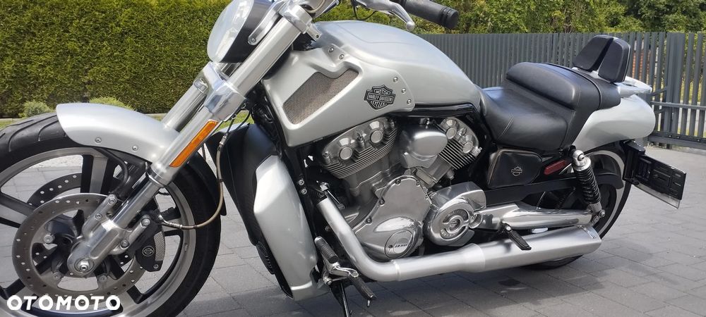 Harley-Davidson V-Rod Muscle - 4