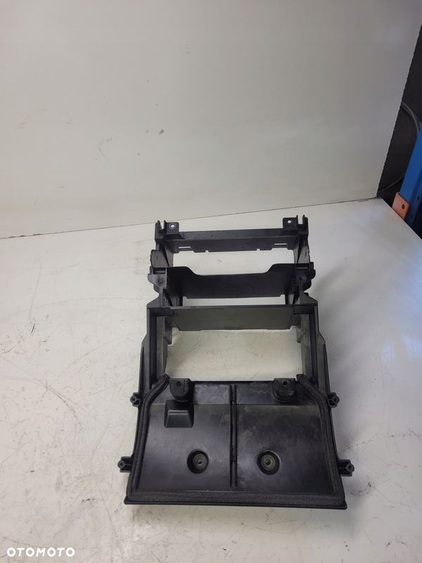 KOSZ MOCOWANIE ZMIENIARKI NAWIEWU Q7 4L2858005A UK - 4
