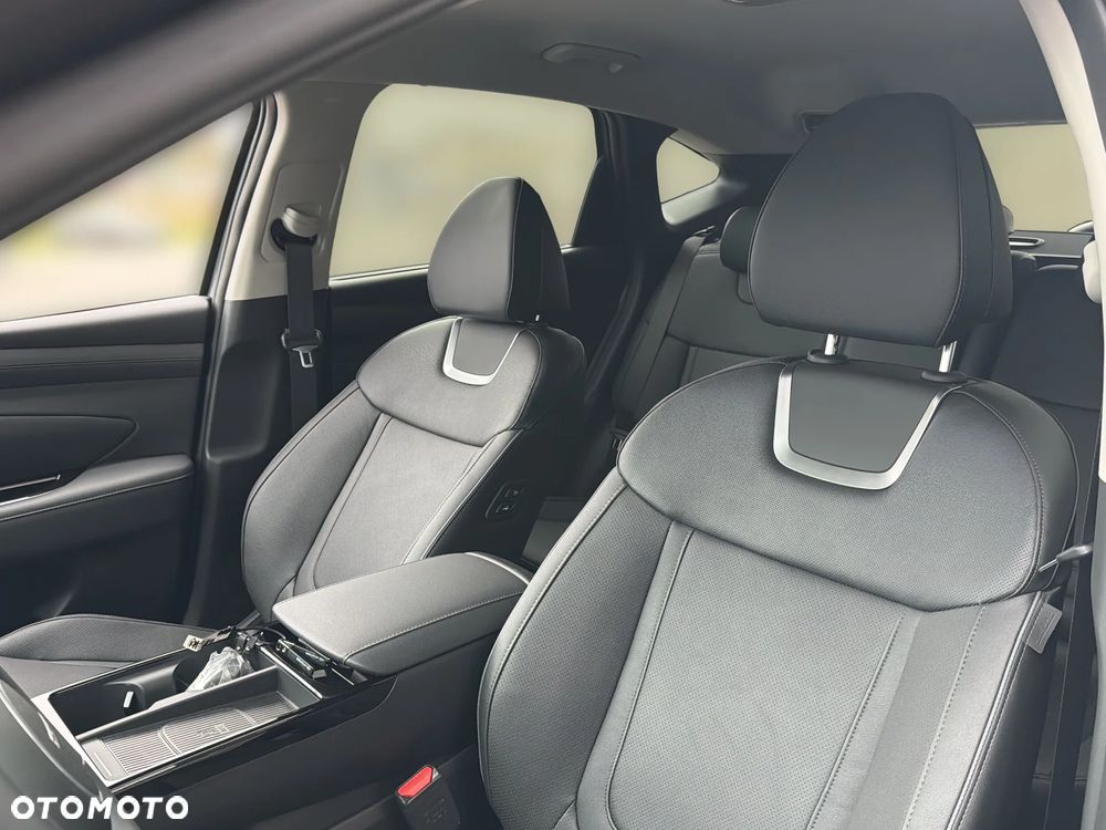 Hyundai Tucson 1.6 T-GDi 48V Platinum 4WD DCT - 12