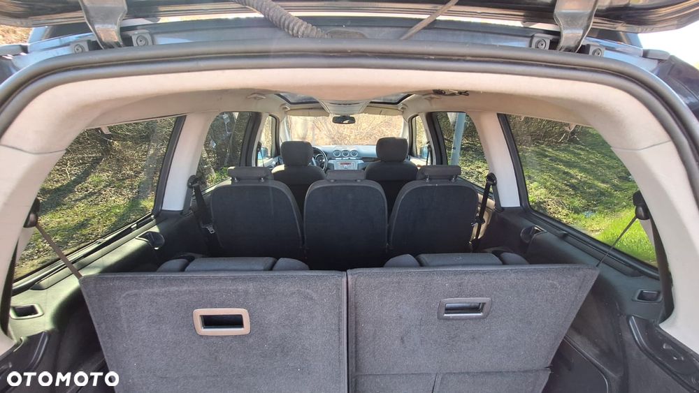 Ford Galaxy 2.0 TDCi Ghia - 12