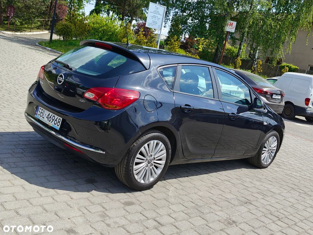 Opel Astra 1.7 CDTI Cosmo - 9