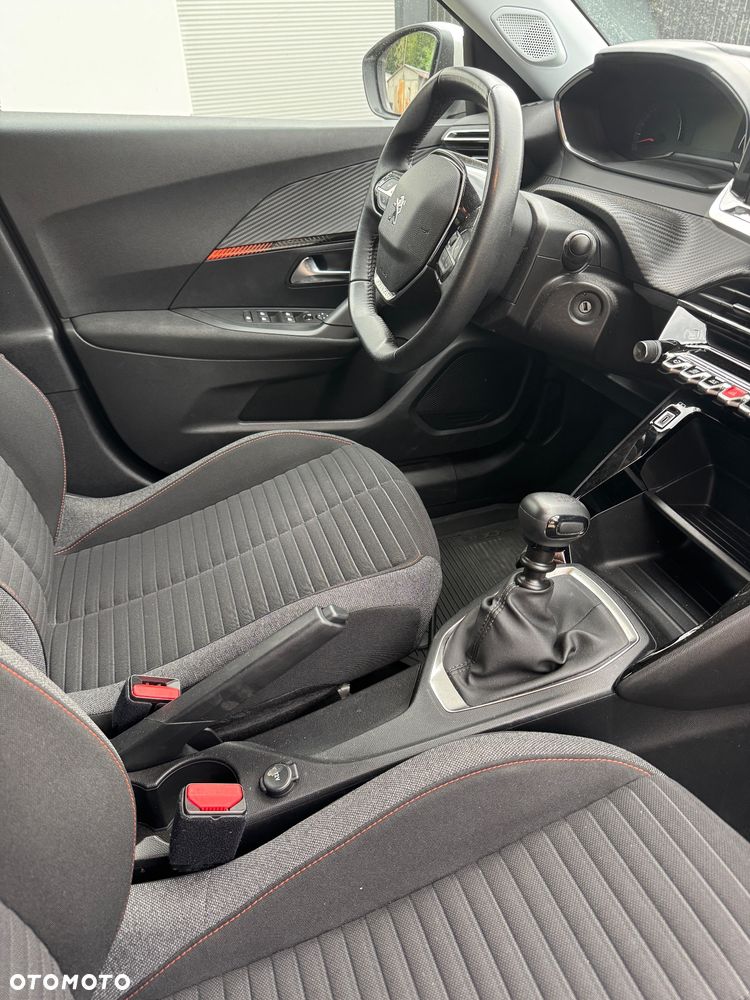 Peugeot 2008 1.2 PureTech Active Pack S&S - 11
