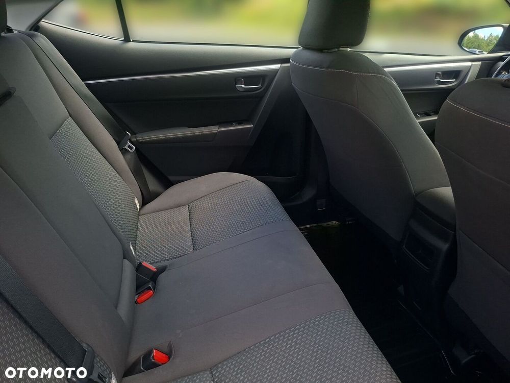 Toyota Corolla - 10