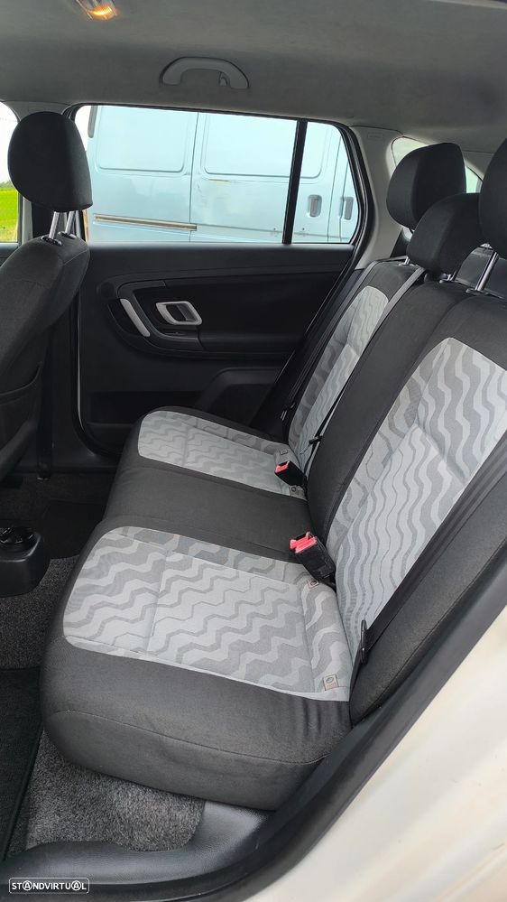 Skoda Fabia Break 1.2 Elegance - 36