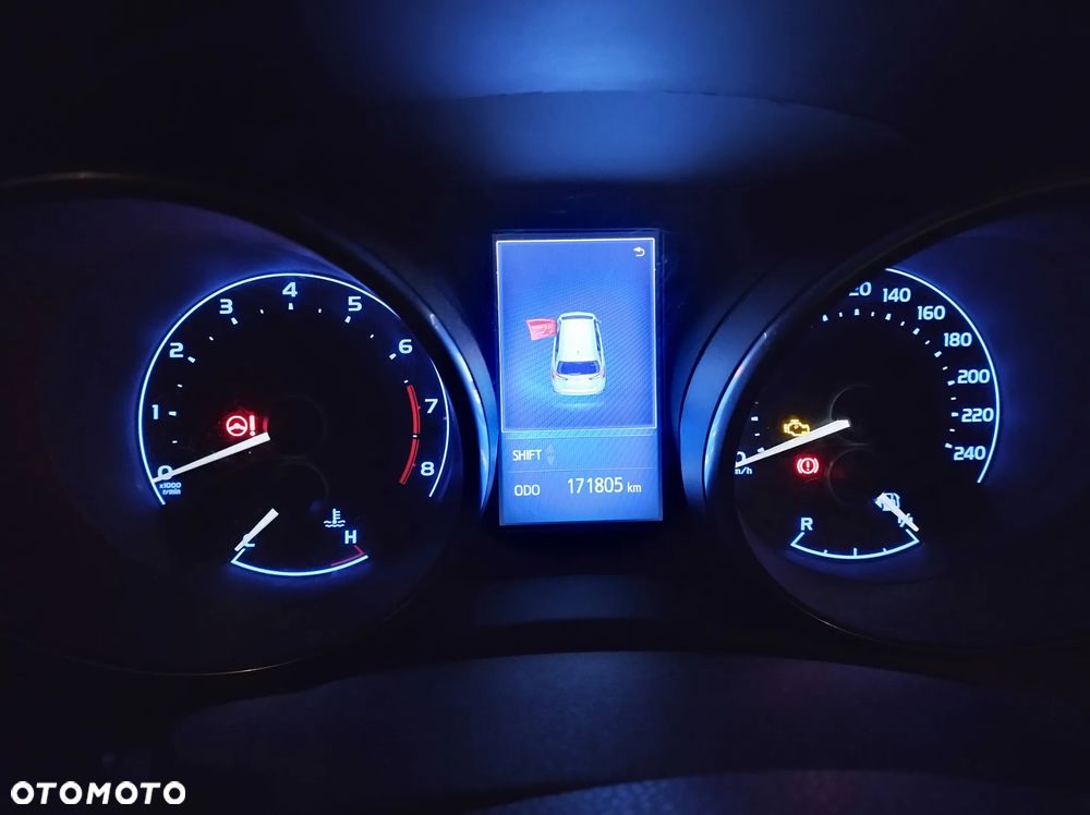 Toyota Auris 1.6 Premium - 18