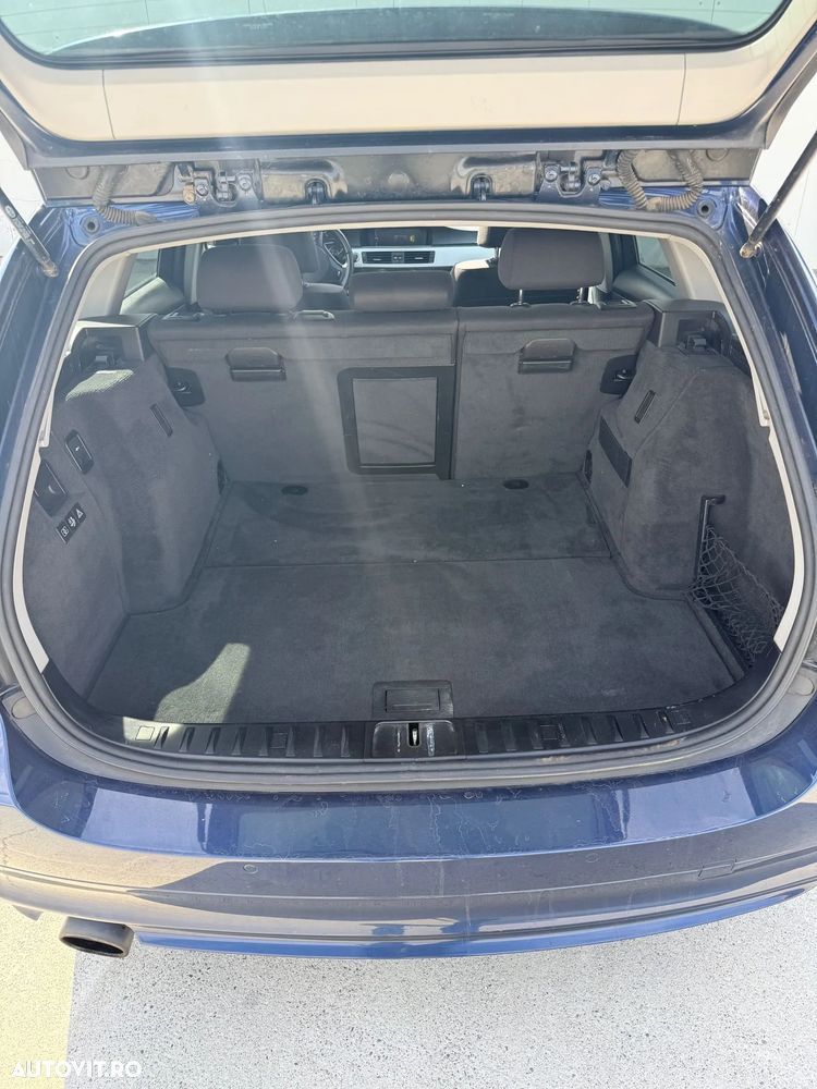 BMW Seria 3 320d - 10