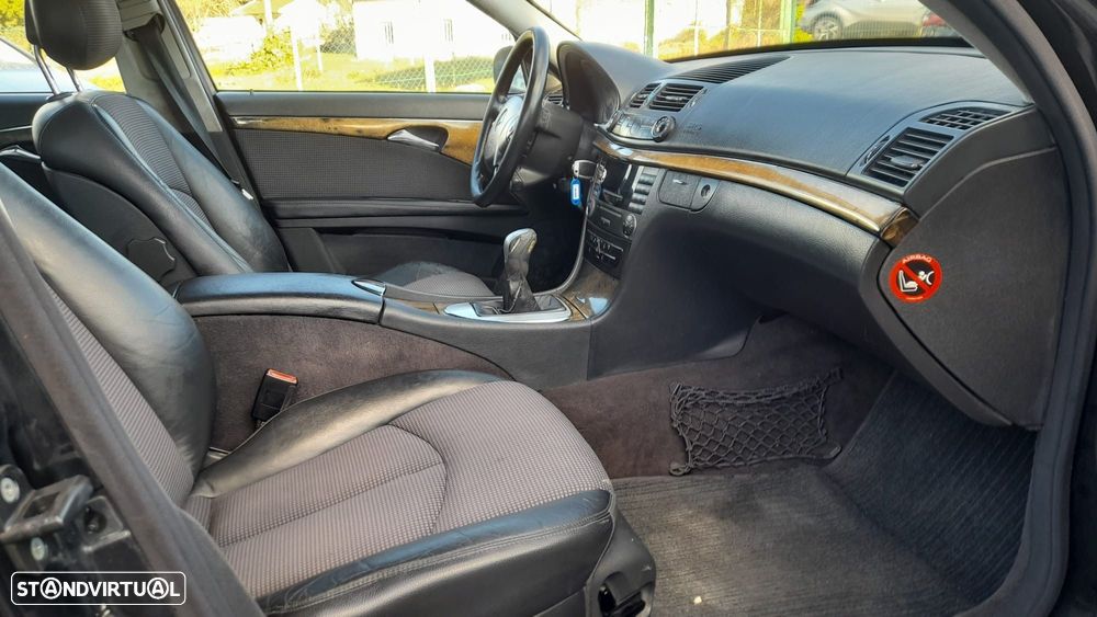 Mercedes-Benz E 220 CDi Avantgarde - 13