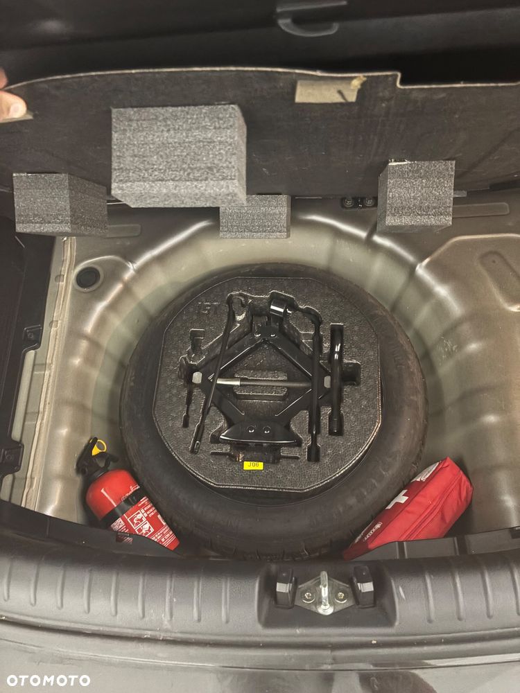 Kia Rio 1.2 L Business Line - 14