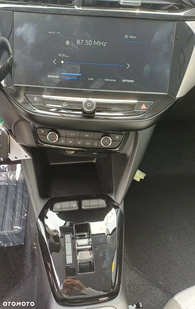 Opel Corsa 1.2 Edition S&S - 10