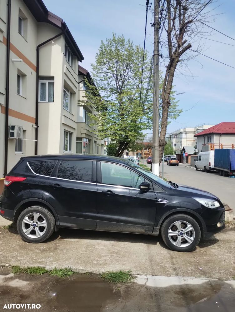 Ford Kuga 2.0 TDCi Powershift 4WD Titanium - 1