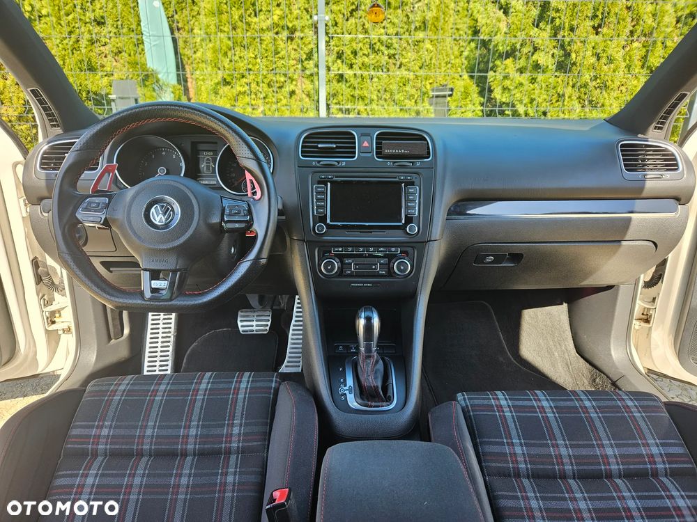 Volkswagen Golf 2.0 GTI DSG - 3