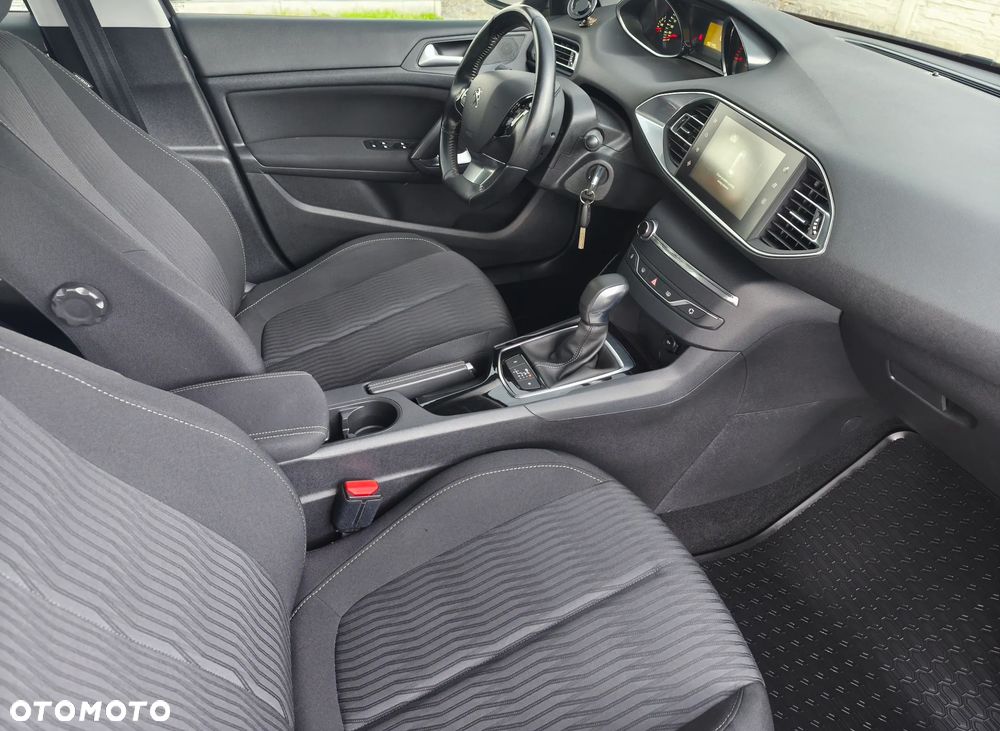 Peugeot 308 BlueHDi 120 EAT6 Stop & Start Allure - 9