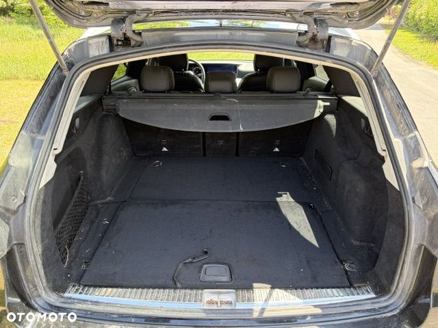 Mercedes-Benz Klasa E 220 d 9G-TRONIC - 5