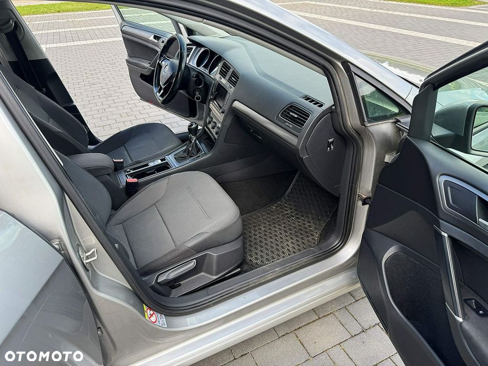 Volkswagen Golf 1.6 TDI Comfortline - 20