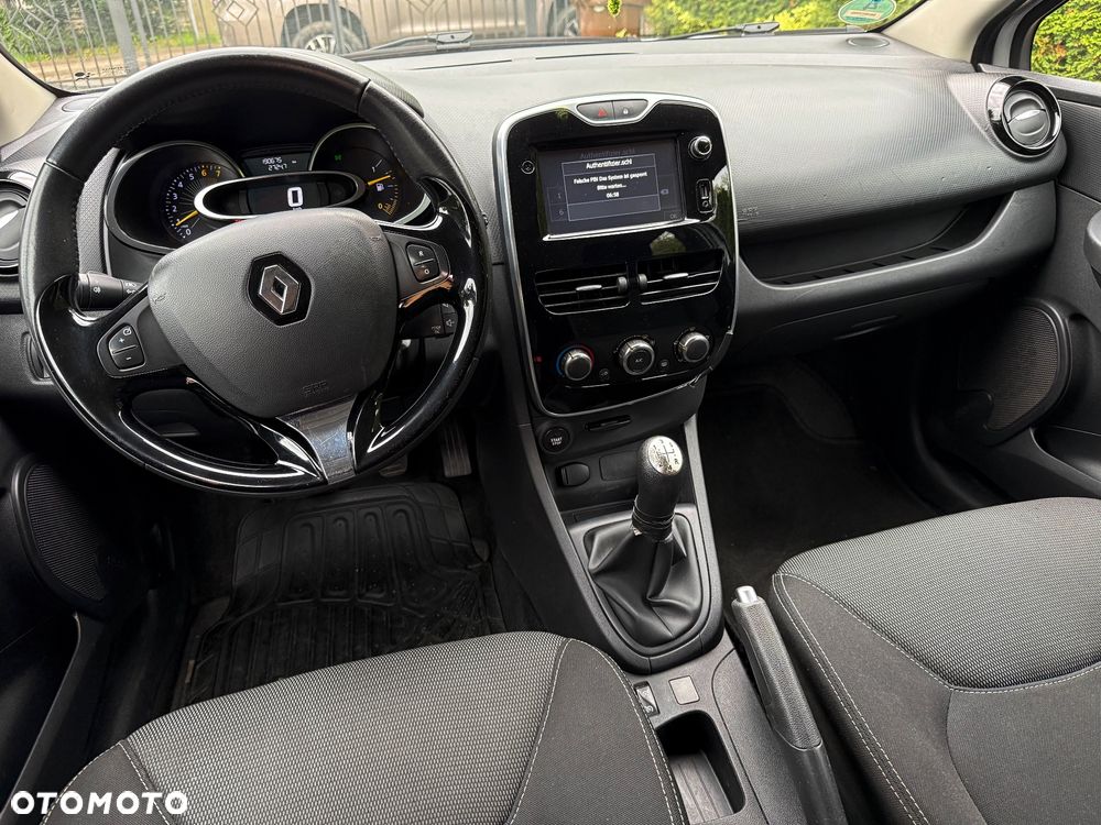 Renault Clio 1.2 16V 75 Experience - 12