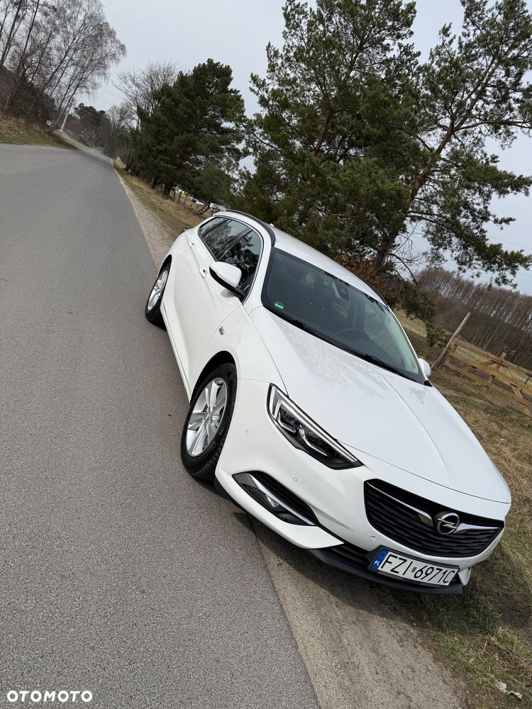 Opel Insignia 2.0 CDTI - 11