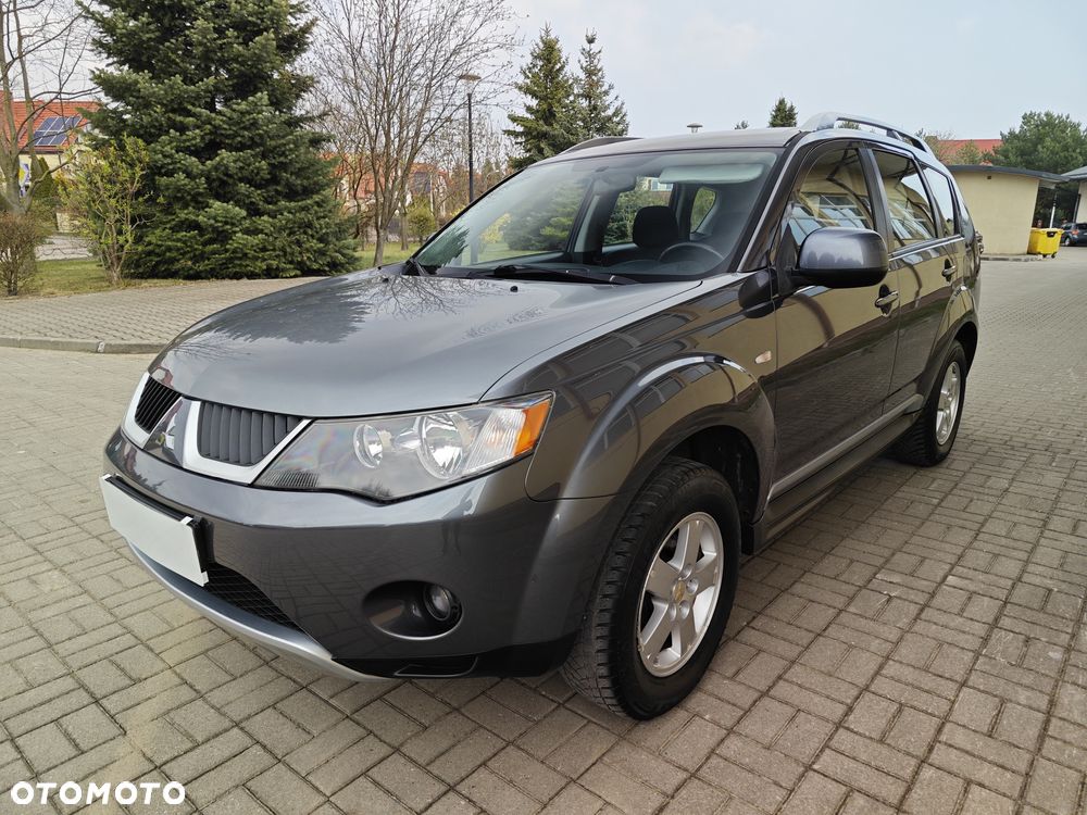 Mitsubishi Outlander - 6