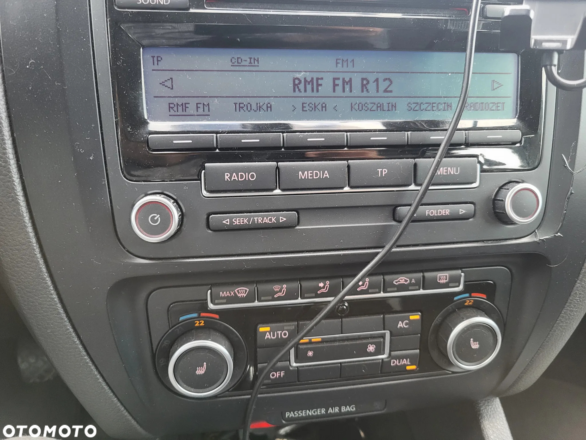 Volkswagen Jetta 1.6 TDI Highline - 16