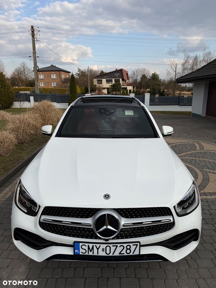Mercedes-Benz GLC 300 4Matic 9G-TRONIC AMG Line Plus - 8
