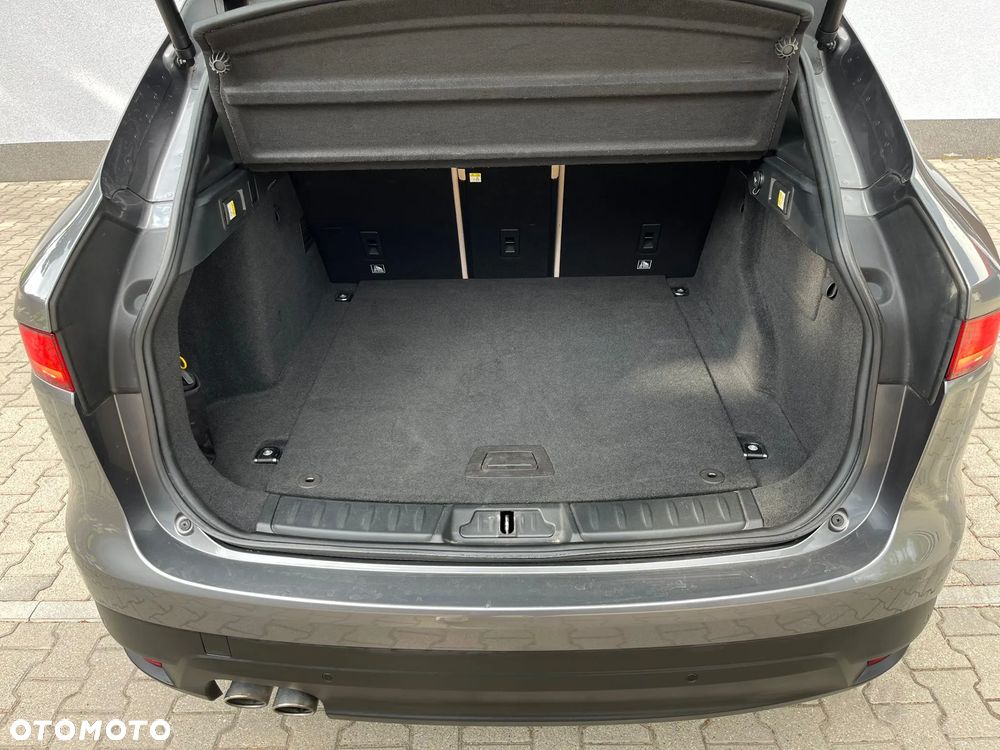 Jaguar F-Pace 2.0 i4D AWD Prestige - 37