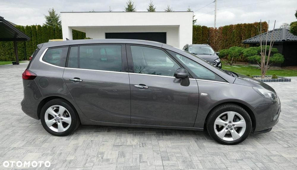 Opel Zafira - 16