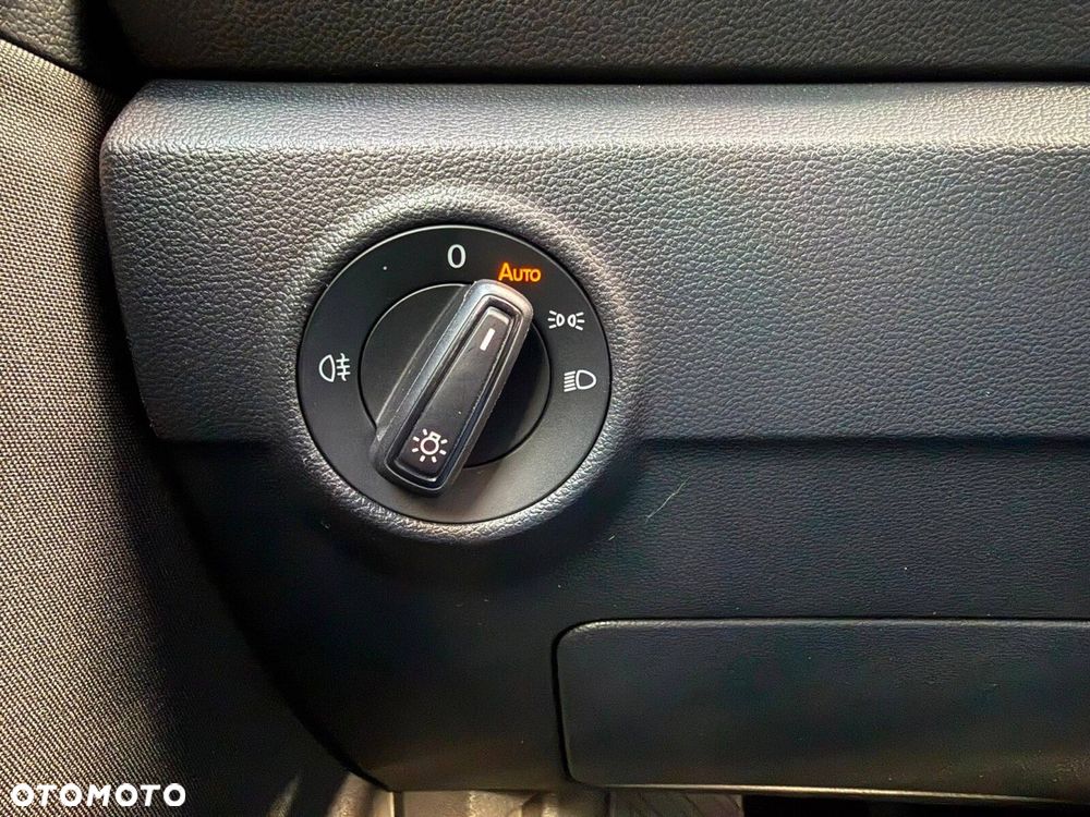 Volkswagen T-Roc 1.5 TSI Life - 24