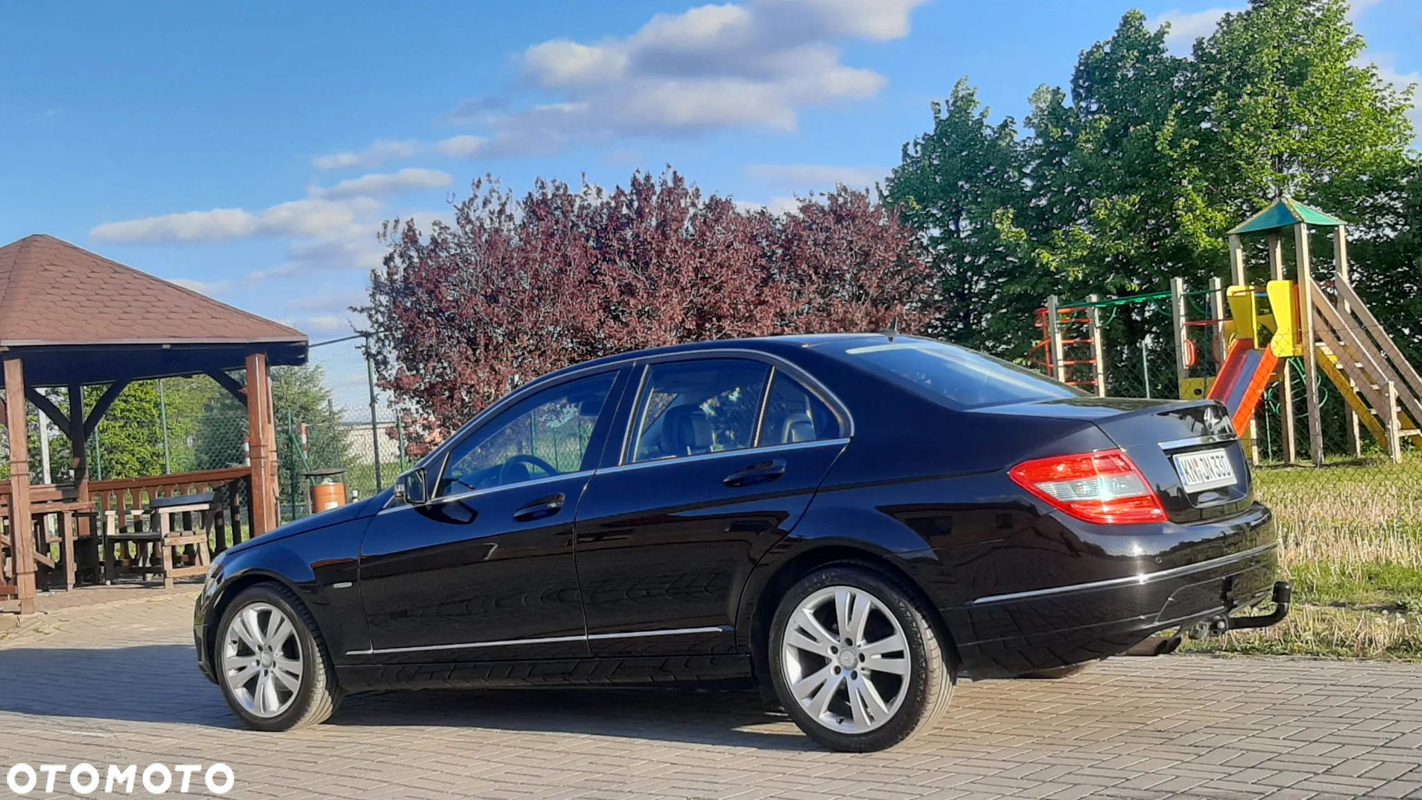 Mercedes-Benz Klasa C 180 CGI BlueEff Avantgarde - 8
