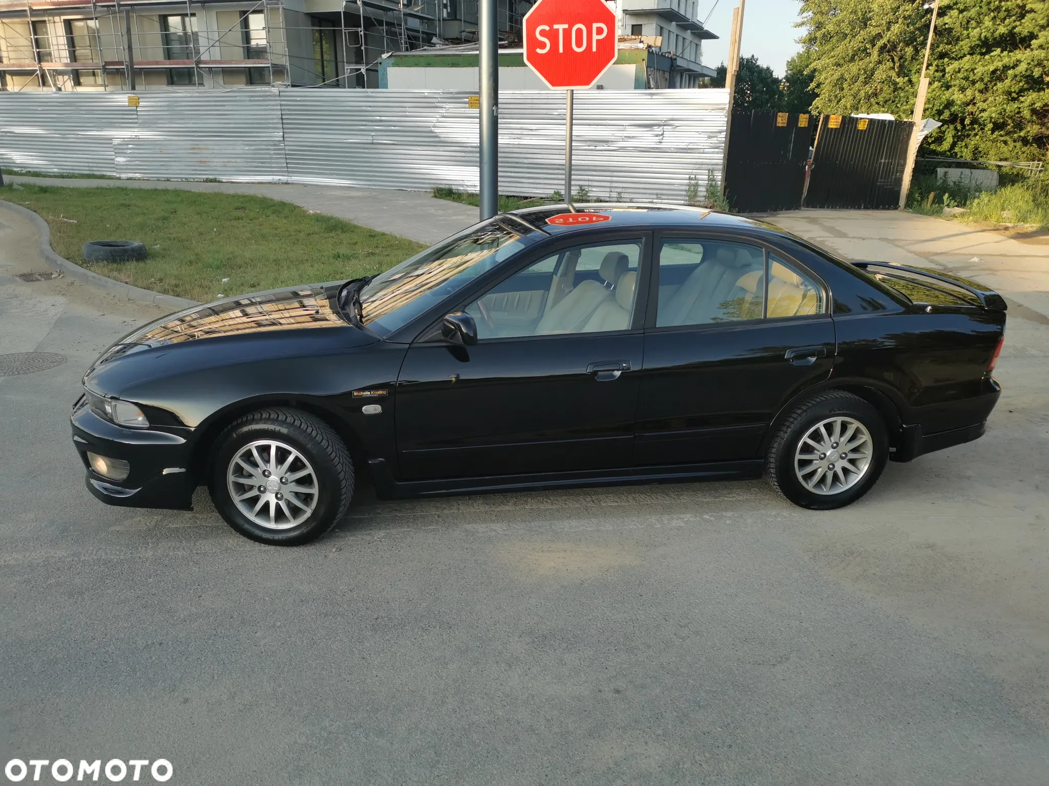 Mitsubishi Galant - 3