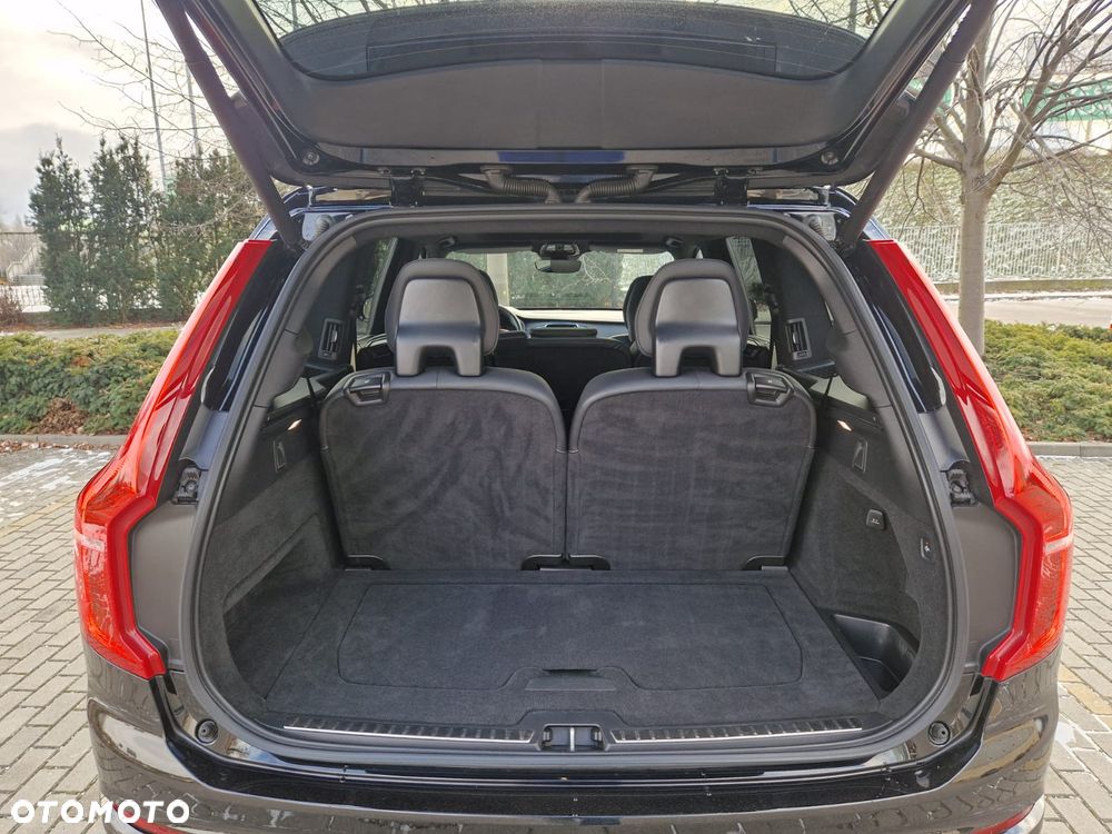 Volvo XC 90 B5 D AWD Ultimate Dark 7os - 26