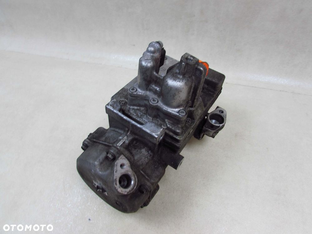 RENAULT ZOE II LIFT 20- SPREZARKA KOMPRESOR KLIMATYZACJI 926005749R 042200-1560 - 3