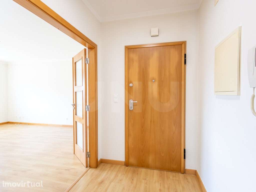 Apartamento T3 com espaço exterior privativo amplo - Grande imagem: 4/53