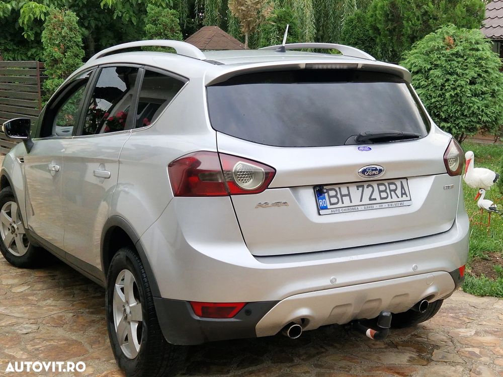 Ford Kuga 2.0 TDCi 4x4 Titanium - 2