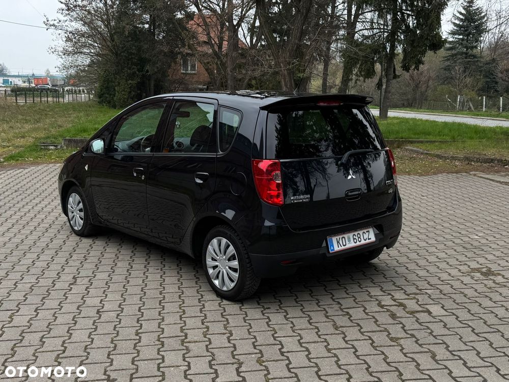 Mitsubishi Colt - 3