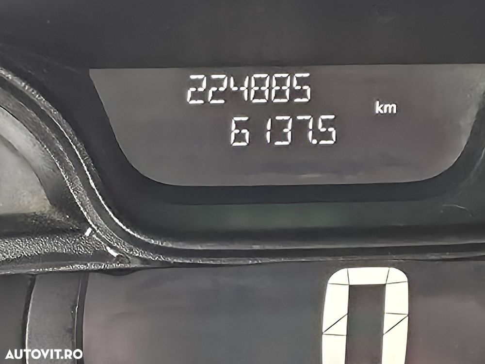 Renault Trafic - 8
