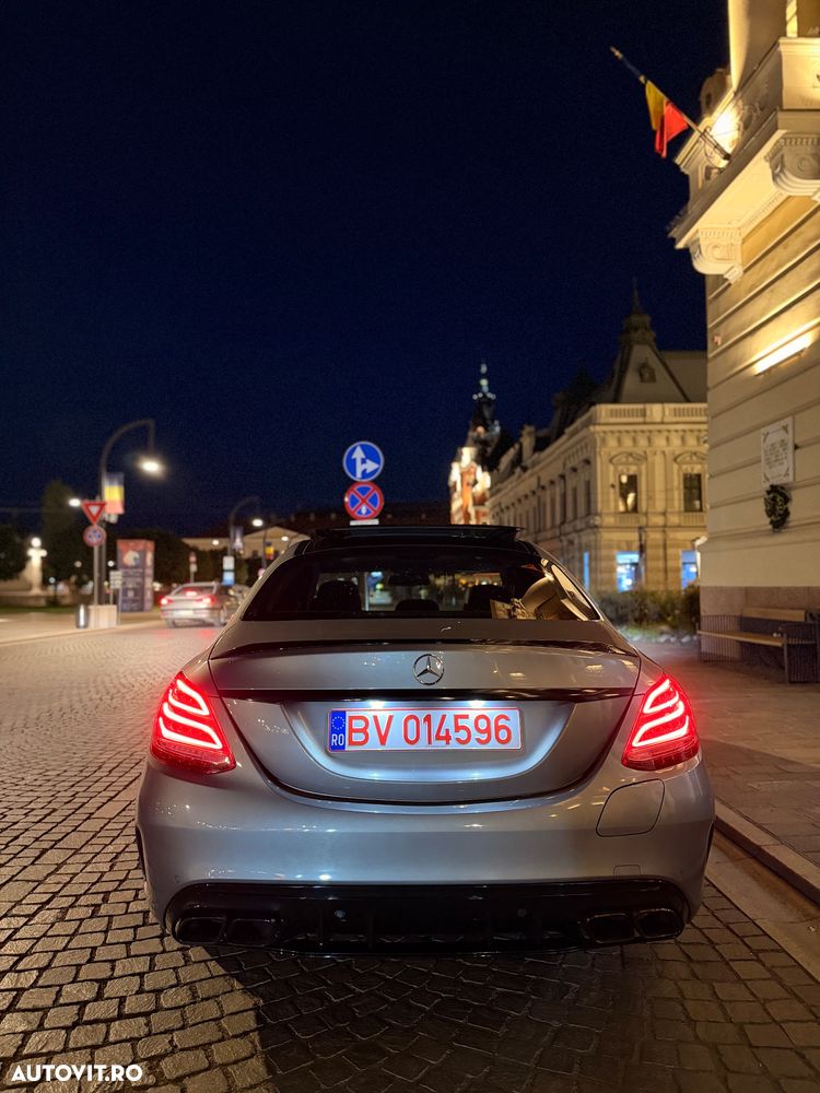 Mercedes-Benz C - 4