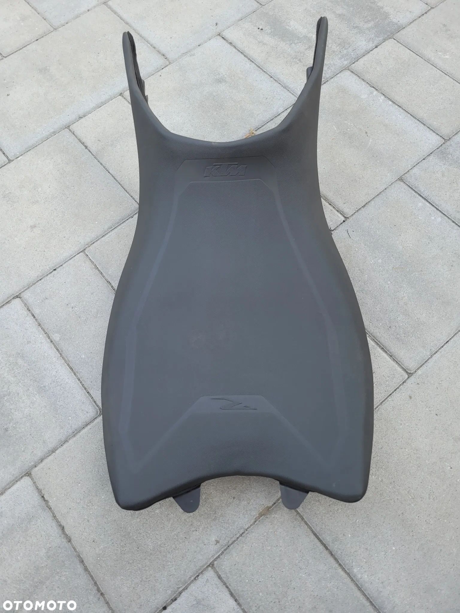 Siedzenie kierowcy, fotel, kanapa przód KTM 125 390 Duke - 1