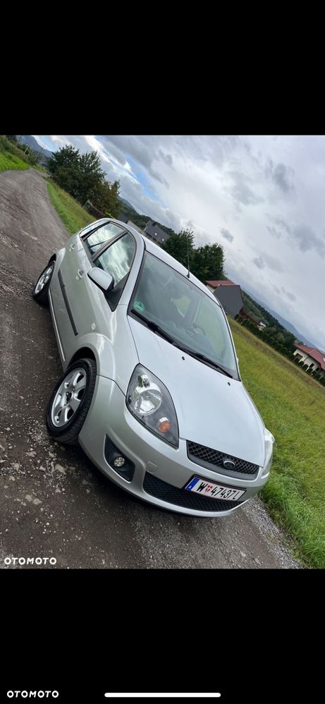 Ford Fiesta 1.3 Style - 12