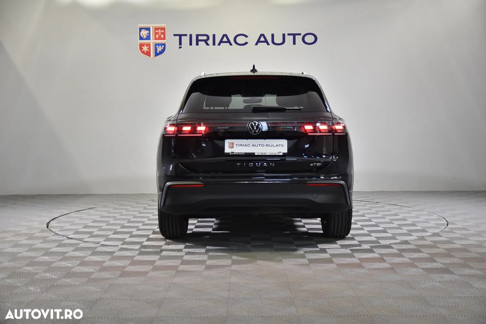 Volkswagen Tiguan - 4