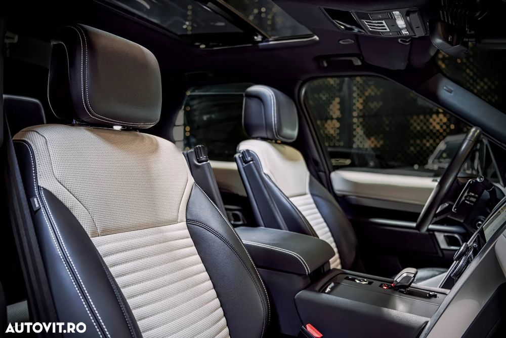 Land Rover Discovery 3.0D 250 MHEV R-Dynamic HSE - 24