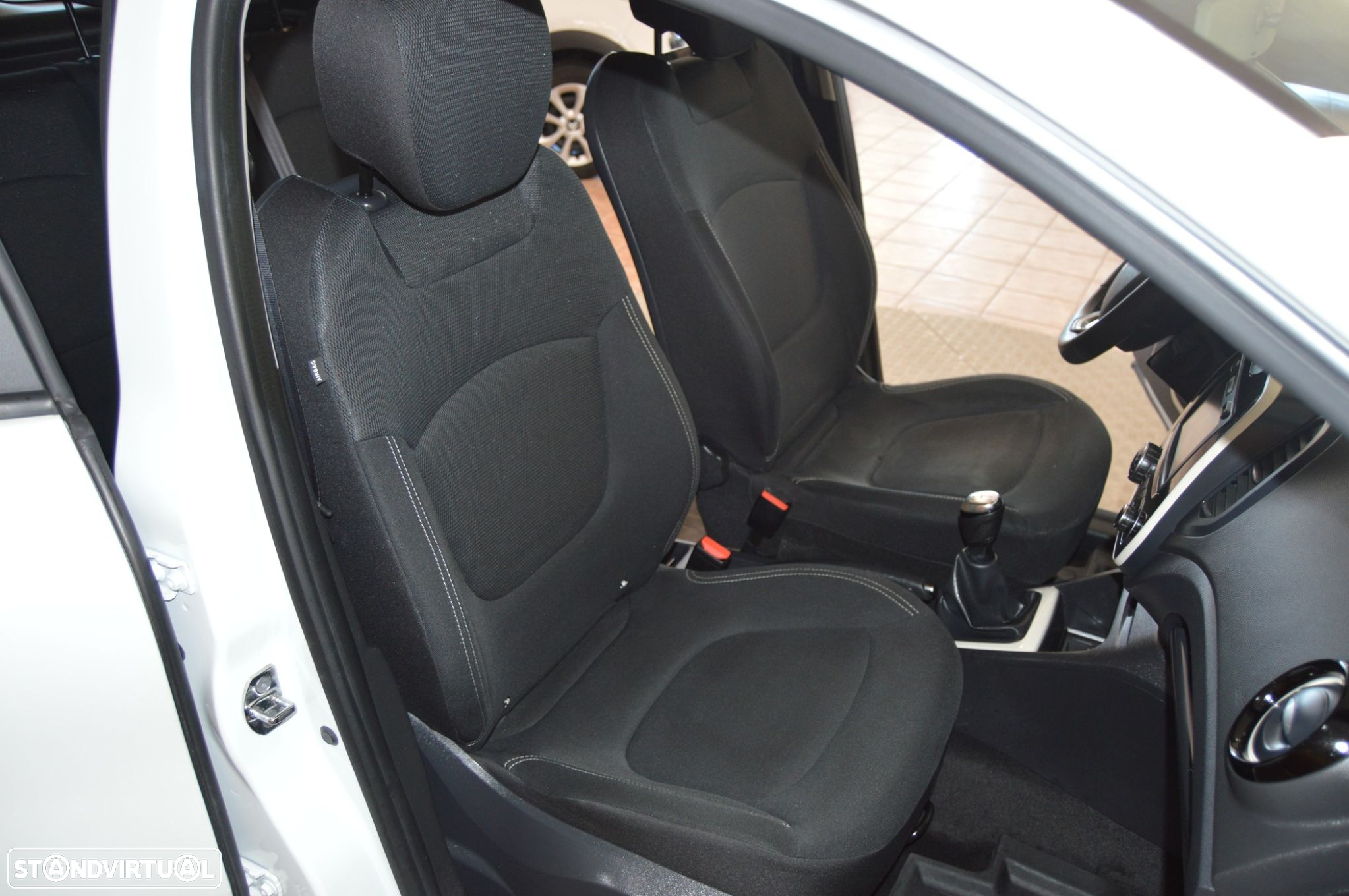 Renault Captur 0.9 TCE Exclusive - 36