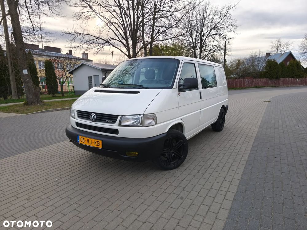 Volkswagen Transporter - 1
