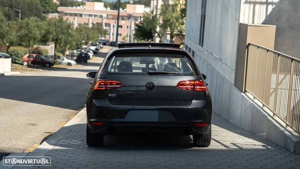 VW Golf 2.0 TSi GTi DSG Performance - 5