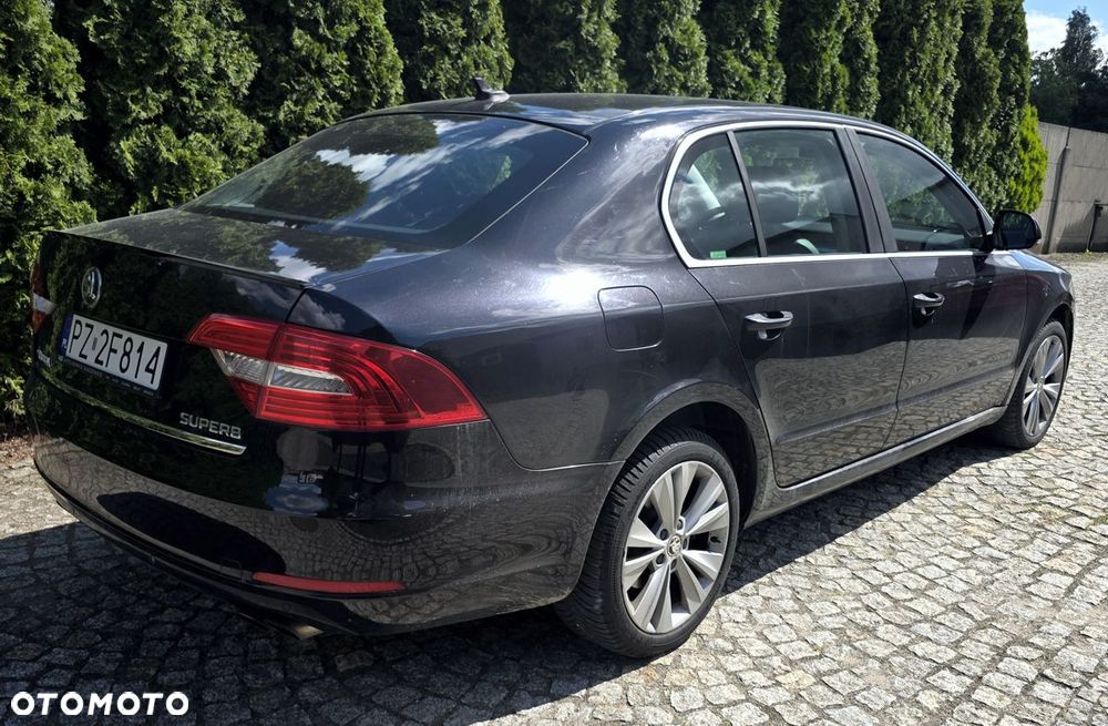 Skoda Superb 2.0 TSI Elegance DSG - 6
