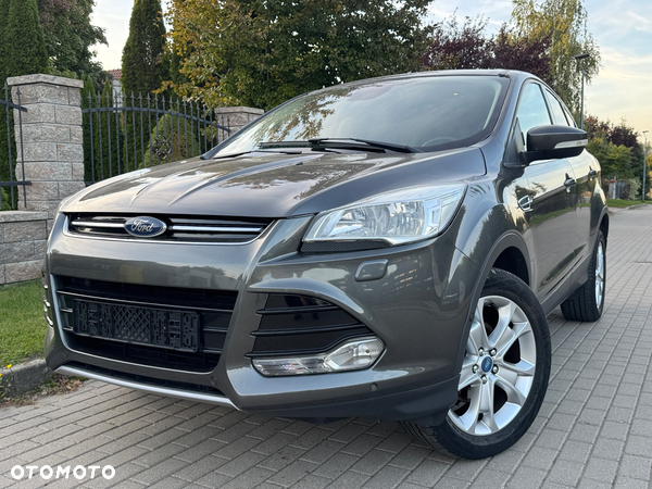 Ford Kuga 1.5 EcoBoost 2x4 Titanium
